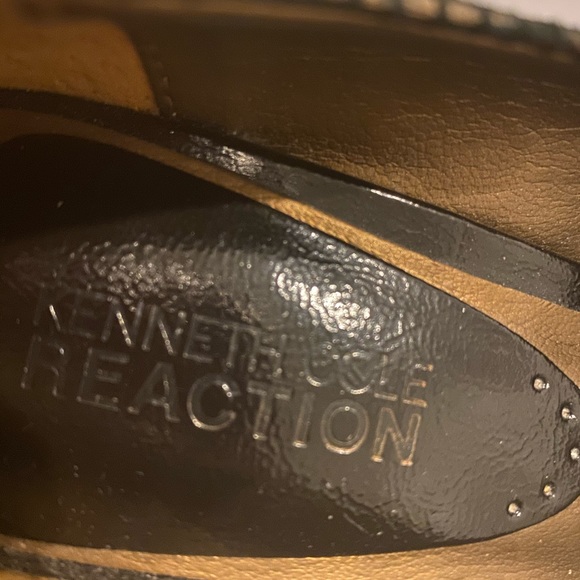 Pumps - Picture 5 of 5